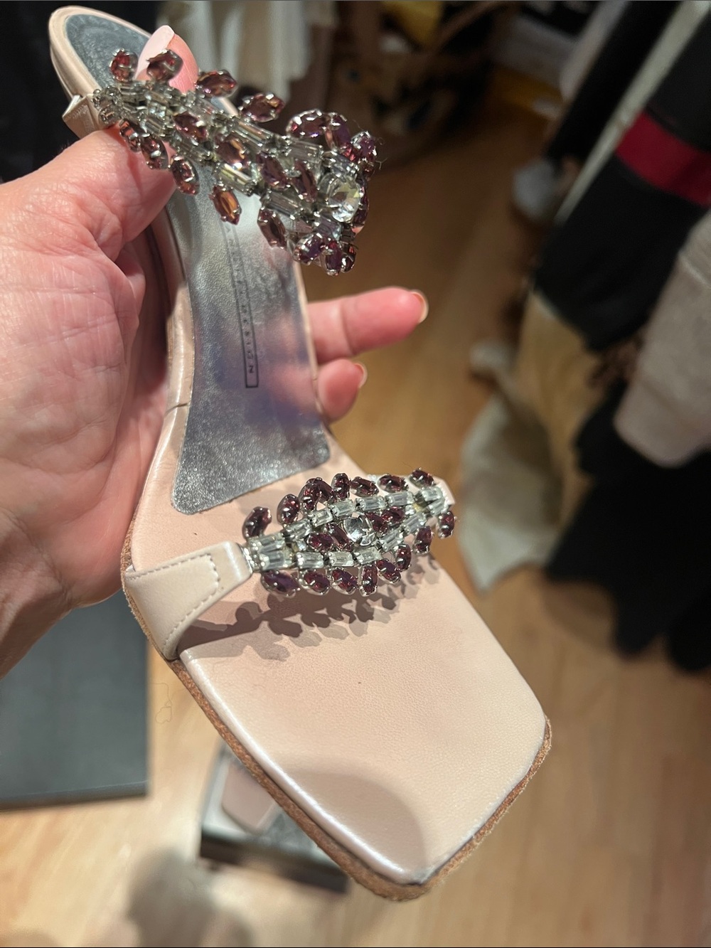 Giuseppe Zanotti Blush Pink Jeweled T-Strap Sandals - Picture 4 of 6